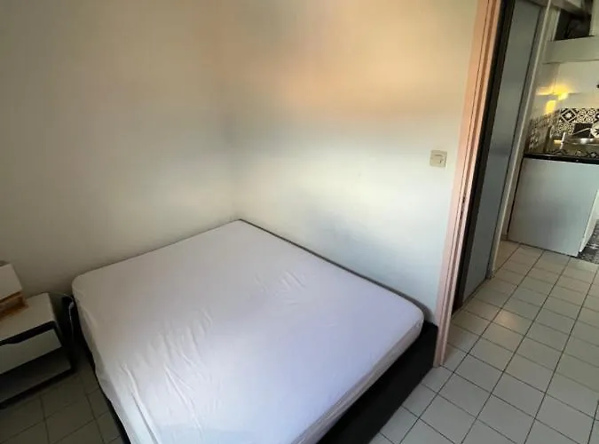 Vue Et Etang *